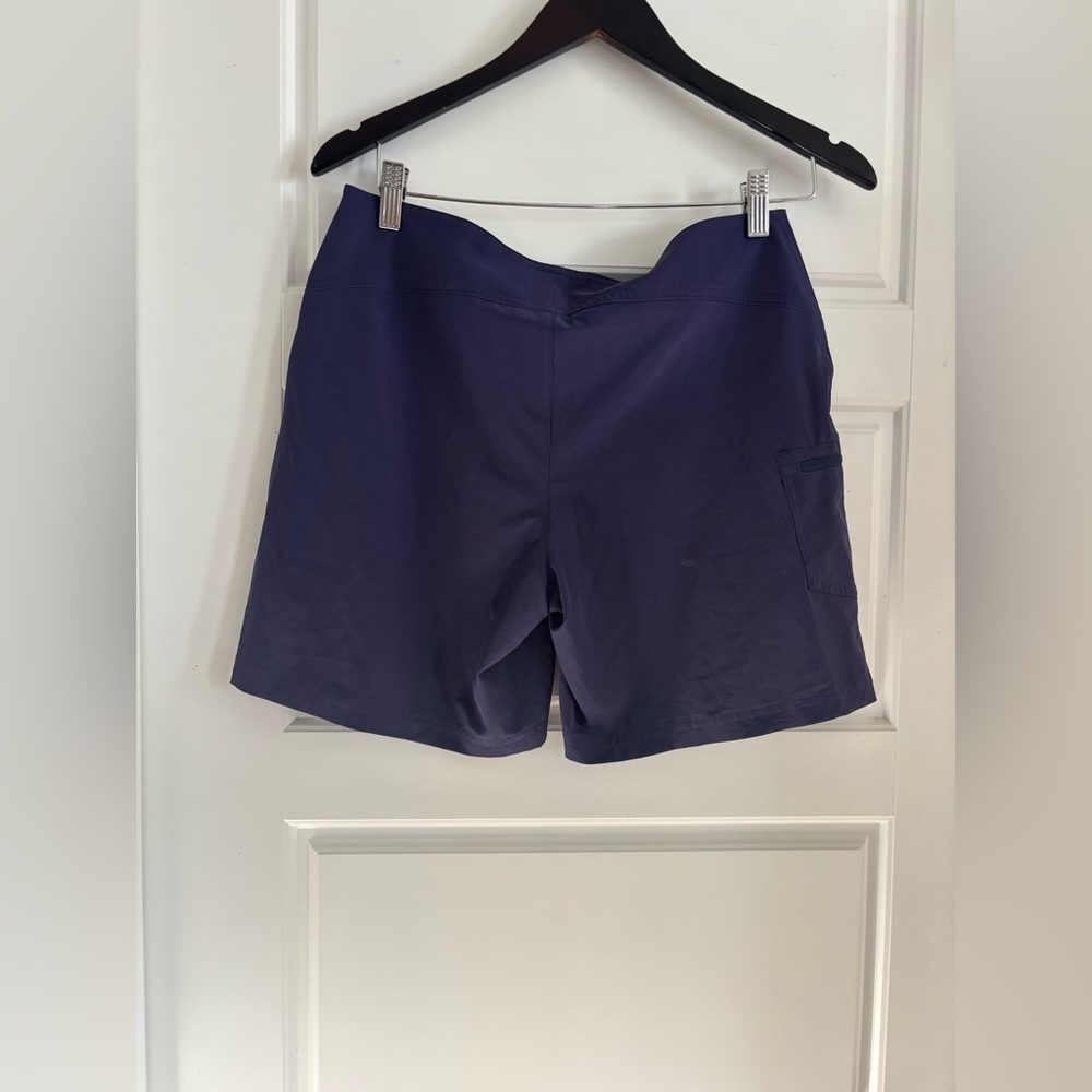 L.L.Bean Navy Blue Athletic Hiking Outdoor Shorts Quick Dry Size 4 Fits 6 - Picture 6 of 6